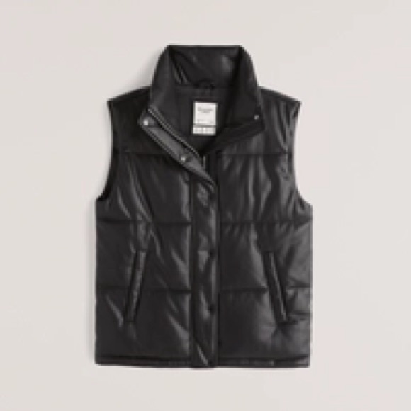 Abercrombie & Fitch Jackets & Blazers - Abercrombie & Fitch Oversized Vegan Leather Puffer Vest